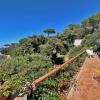 Grosse moeblierte Terrasse mit Meerblick